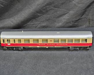 Marklin HO DB 10562 TEE 1st Class Passenger Car