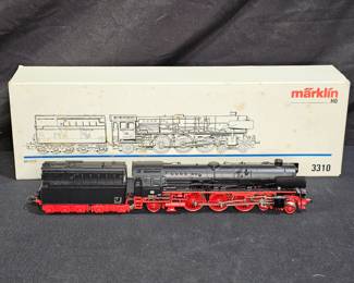 Marklin HO Steam Locomotive w/ Tinder #3310 BR 012