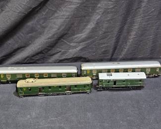 4 Marklin Baggage Cars *FOR PARTS*