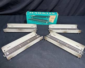 Marklin 7168 Straight Approach & 7161 Bridge