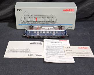 Marklin Digital HO 37691 BR E 19 Locomotive