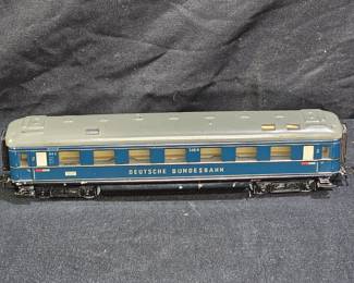 Marklin HO 346/6 Deutsche Bundesbahn 2nd Class Car