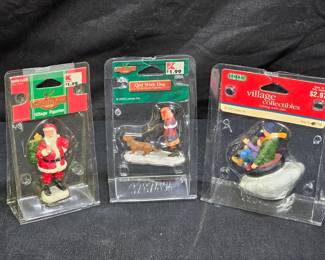 LEMAX & Coventry Cove Winter Scene Figurines