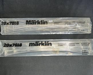 40 Marklin HO 7018 11" Contact Line Sections