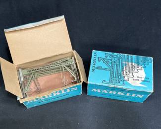 2 Boxes Marklin HO #7009 Mast for Overhead Wire