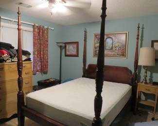 4 poster queen size bed