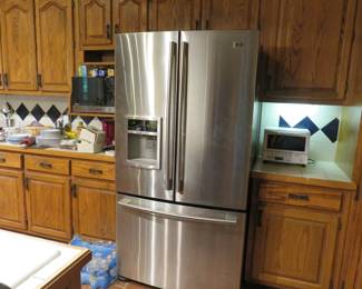 LG Refrigerator - great condition