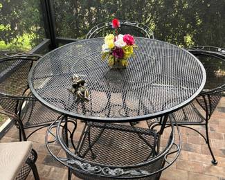 More waffle leg chairs.