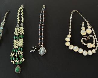 Gentlemen, Christmas is only 122 days away.