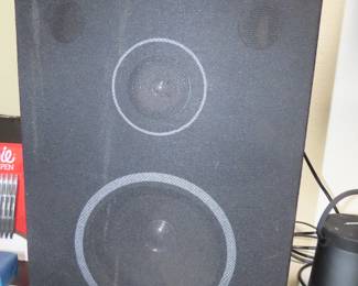 VINTAGE FISHER FLOOR SPEAKERS