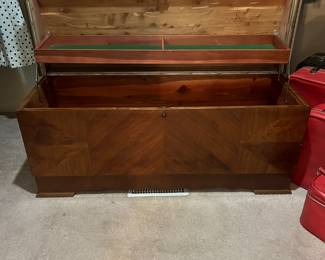 Lane Cedar Chest