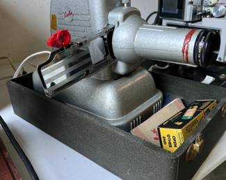 Viewlex Slide Projector