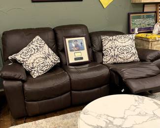 Left and right recliners recline.