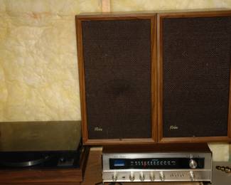 Fisher model 132 stereo receiver & turntable