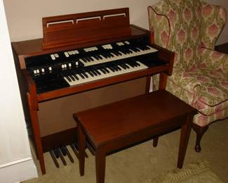 Hammond organ and bench