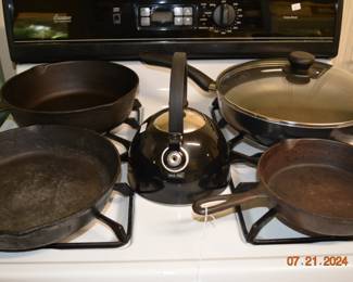 Iron cookware 