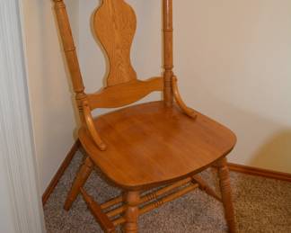Oak side chair