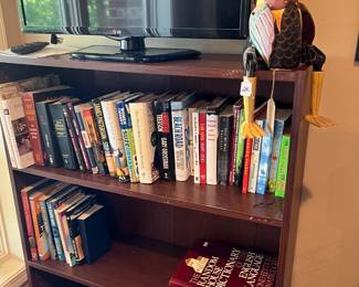 Books, RV, bookshelf