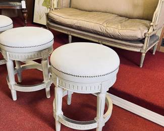 Frontgate - Chapman swivel stool