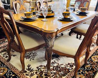 Henrendon dining room table with 8 chairs