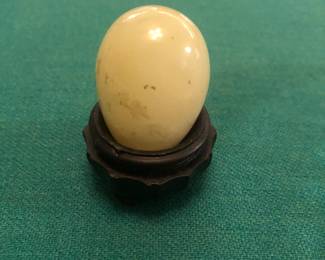 Jade egg
