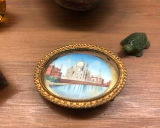 Taj Mahal miniature brooch in gold frame