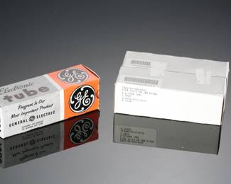 Lot of 3 Vintage 6146B/8298A Vacuum Tubes 
