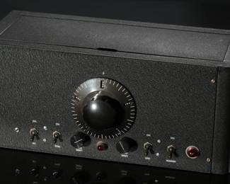 Antique National HRO Communications Receiver Tube Radio 
