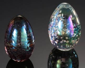 Lot of 2 MSH Mt St Helens Studio Art Glass Eggs&nbsp; Paperweights
