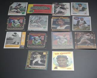 Lot of 14 Vintage Roberto Clemente Pittsburg Pirates Baseball Cards 
