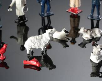 Lot of 11 Vintage Barclay England Toy Figures Metal Lead 
