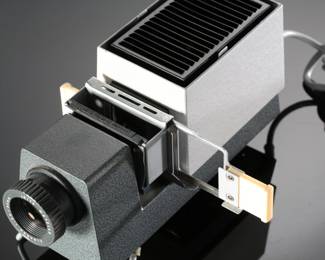 Leitz Pradix 35mm Compact Slide Projector 31.044.000
