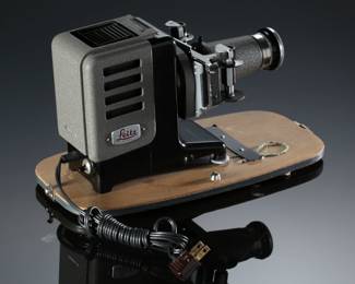 Ernst LEITZ PRADO 150 Slide Projector w/ Hektor 85mm 2.5 Lens Leica
