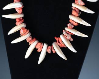 Vintage Native American Red Coral & Bear Claw Necklace 
