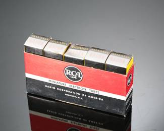 Lot of 5 Vintage Sylvania 6AU6A Vacuum Tubes 
