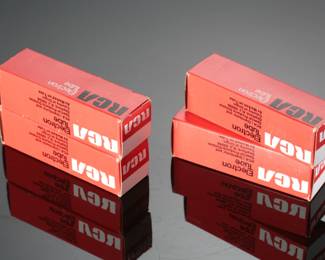 Lot of 4 Vintage RCA 5670 Vacuum Tubes 
