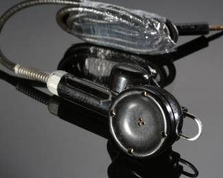 Vtg Shure Crystal Bakelite Model SW109 Microphone WWII 
