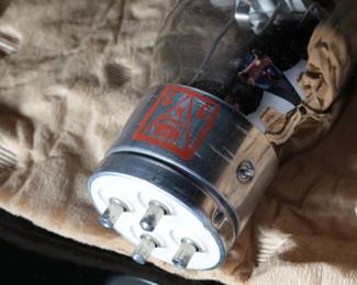 Vintage RCA 810 Transmitting Tube US Army JAN CRC-810 
