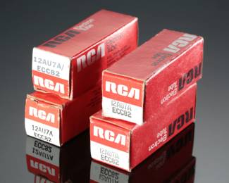 Lot of 4 Vintage RCA 5670 Vacuum Tubes 
