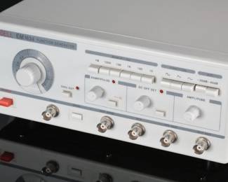 Madell EM1634 Function Generator
