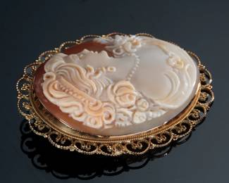 18k Gold Italian Shell Cameo Brooch Pendant Pin
