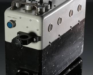 Norman P2000D Strobe Light Power Pack Photography P 2000 D 
