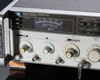 Hewlett Packard 8640B Signal Generator HP
