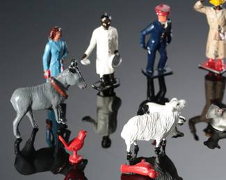 Lot of 11 Vintage Barclay England Toy Figures Metal Lead 
