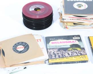 Lot of 140 1970s-1980s Vintage 45 RPM Records Rock Country Etc #7
