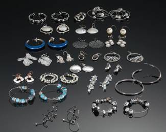 #8 Costume Jewelry Lot 20 Pairs of Earrings 
