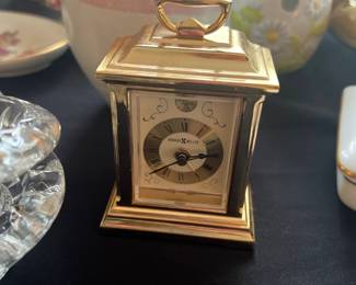 Vintage Howard Miller Small Mantle Clock