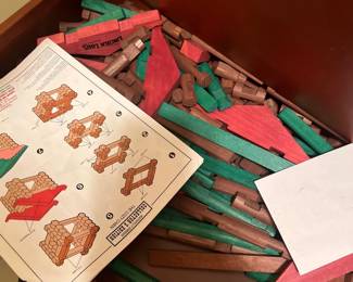 Lincoln Logs