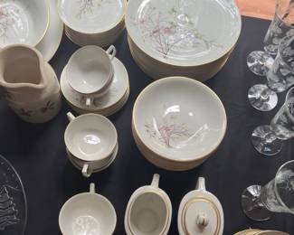 EMB2 Gold Trim Embassy China Set