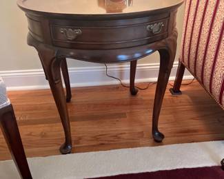 Mahogany Queen Anne Side Table